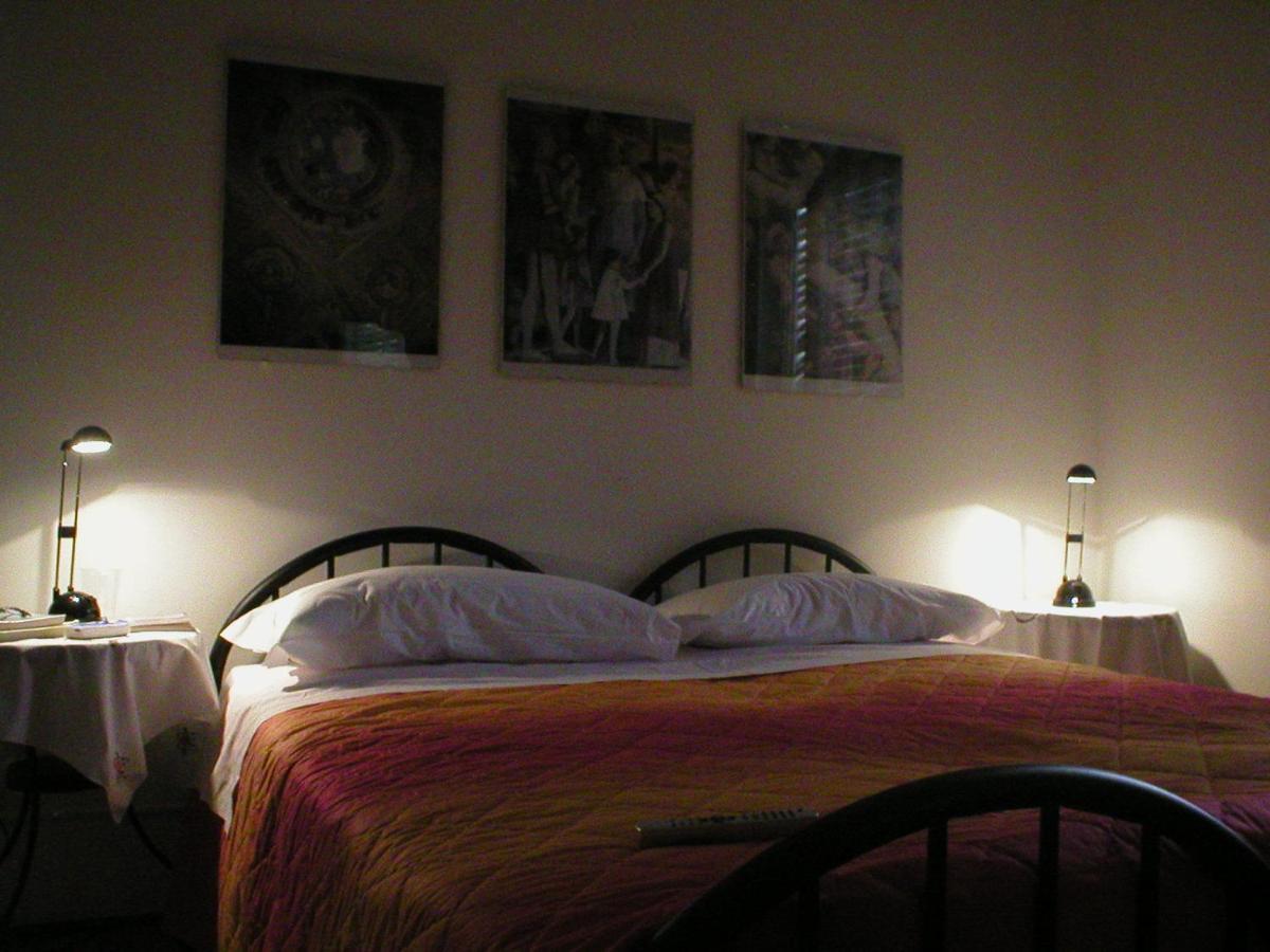 La Buonanotte Bed & Breakfast มานโตวา ภายนอก รูปภาพ